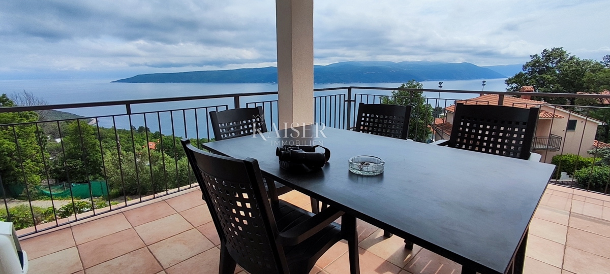 Rabac - casa con più unità abitative con vista panoramica sul mare, 368 m2