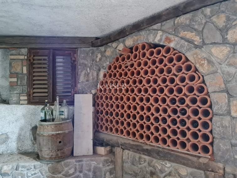 Abbazia, Veprinac - Casa con due appartamenti, ampio terreno e vista mare