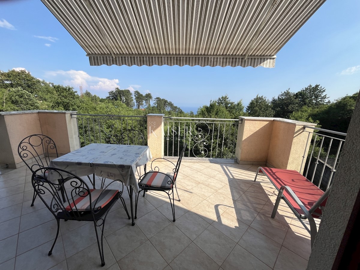 Abbazia, Veprinac - Casa bifamiliare di 400 m2 con vista mare