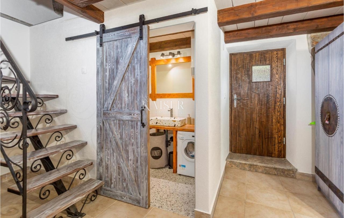 Isola di Krk, Bajčići - casa in pietra ristrutturata 80m2 