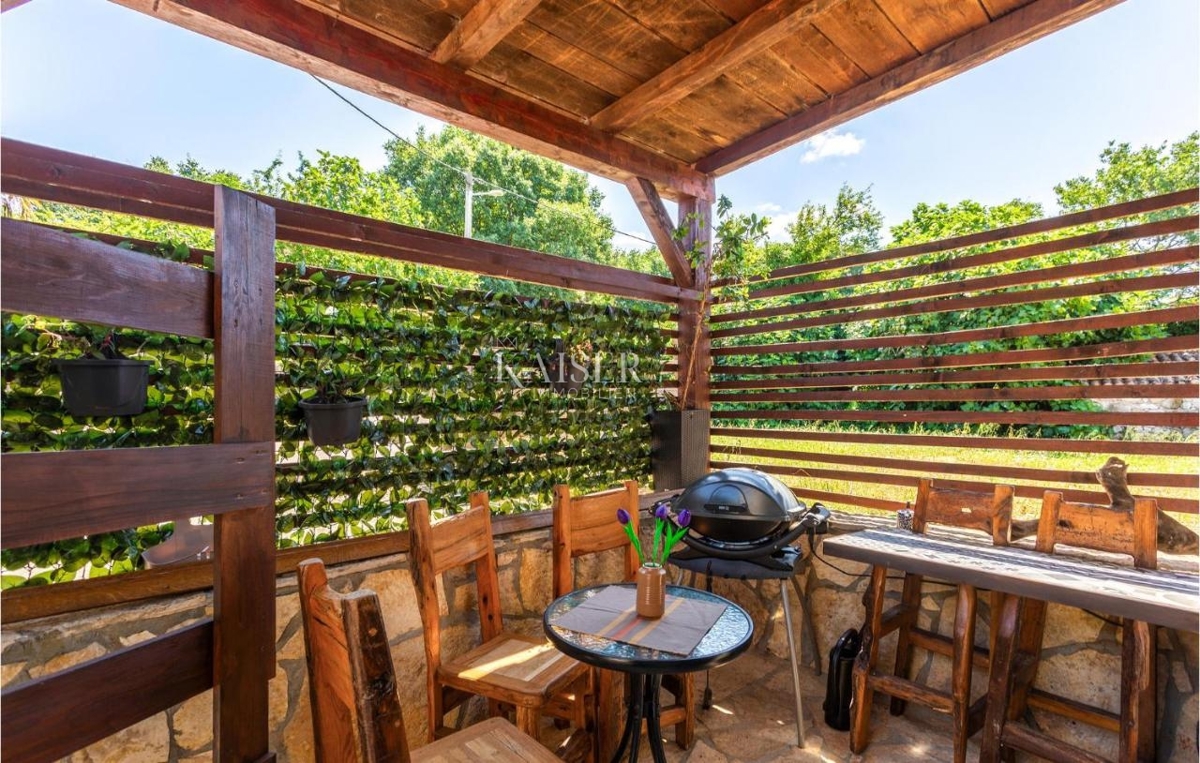 Isola di Krk, Bajčići - casa in pietra ristrutturata 80m2 