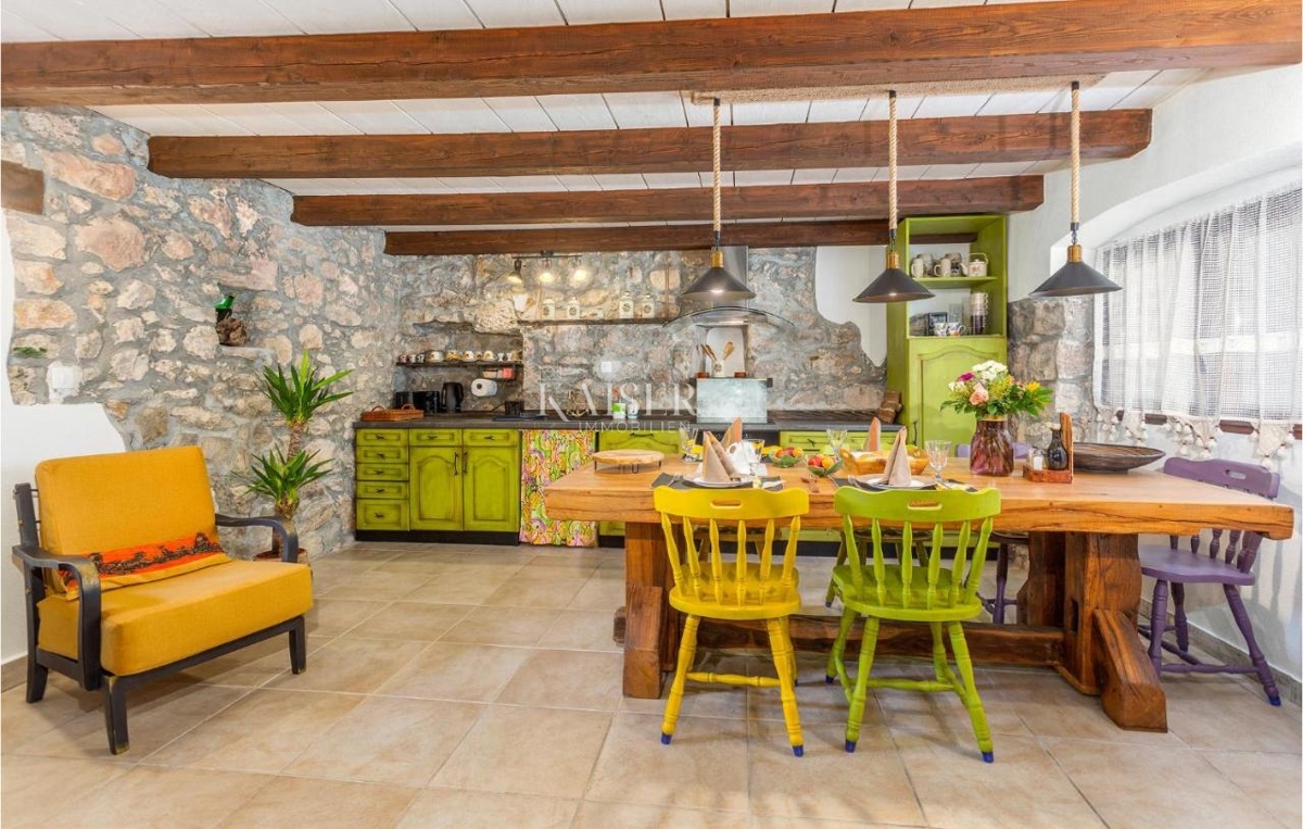 Isola di Krk, Bajčići - casa in pietra ristrutturata 80m2 