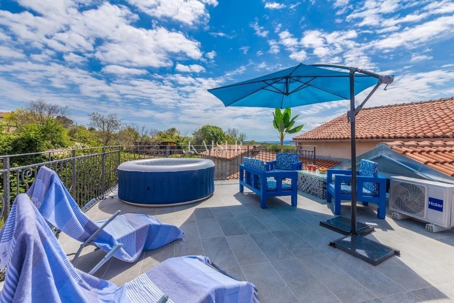 Isola di Krk, Bajčići - casa in pietra ristrutturata 80m2 