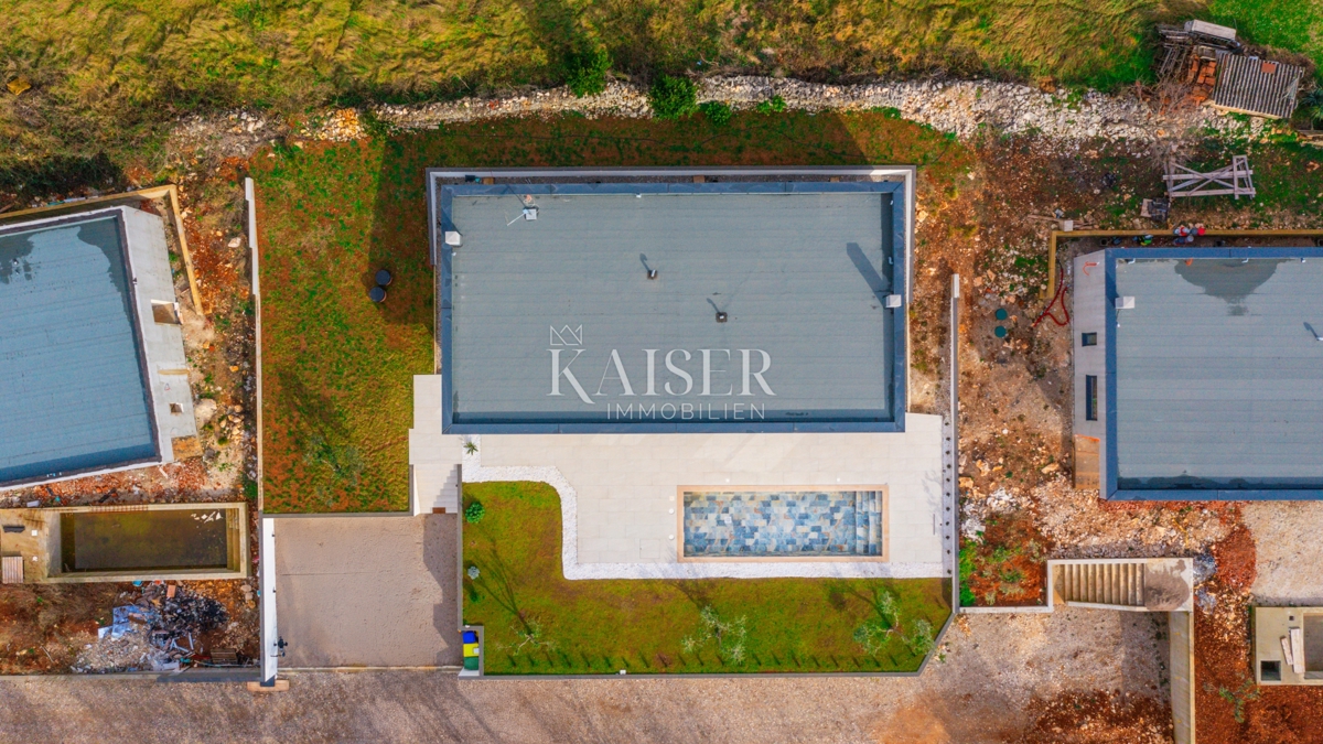 Labin - nuova costruzione con piscina, 176 m2