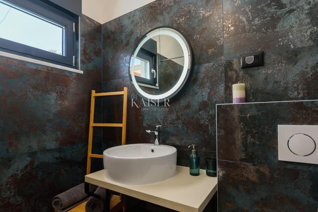 Istria, Barbana - casa con piscina immersa nella natura, 156 m2