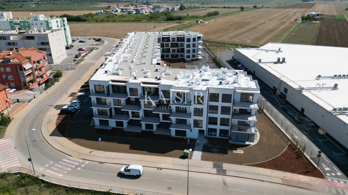 Istria, Umago - appartamento bilocale in nuova costruzione, 59m2, primo piano, ottima posizione