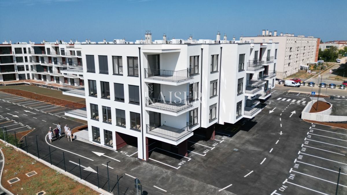 Istria, Umago - appartamento bilocale in nuova costruzione, 59m2, primo piano, ottima posizione