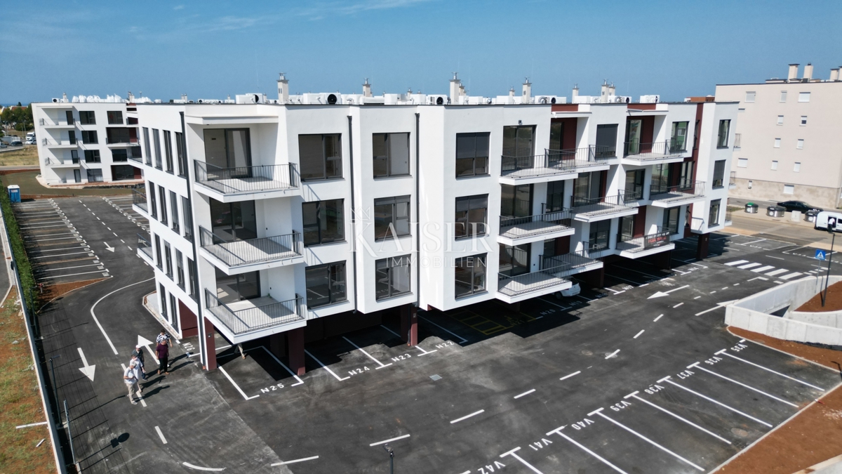 Istria, Umago - appartamento bilocale in nuova costruzione, 59m2, primo piano, ottima posizione