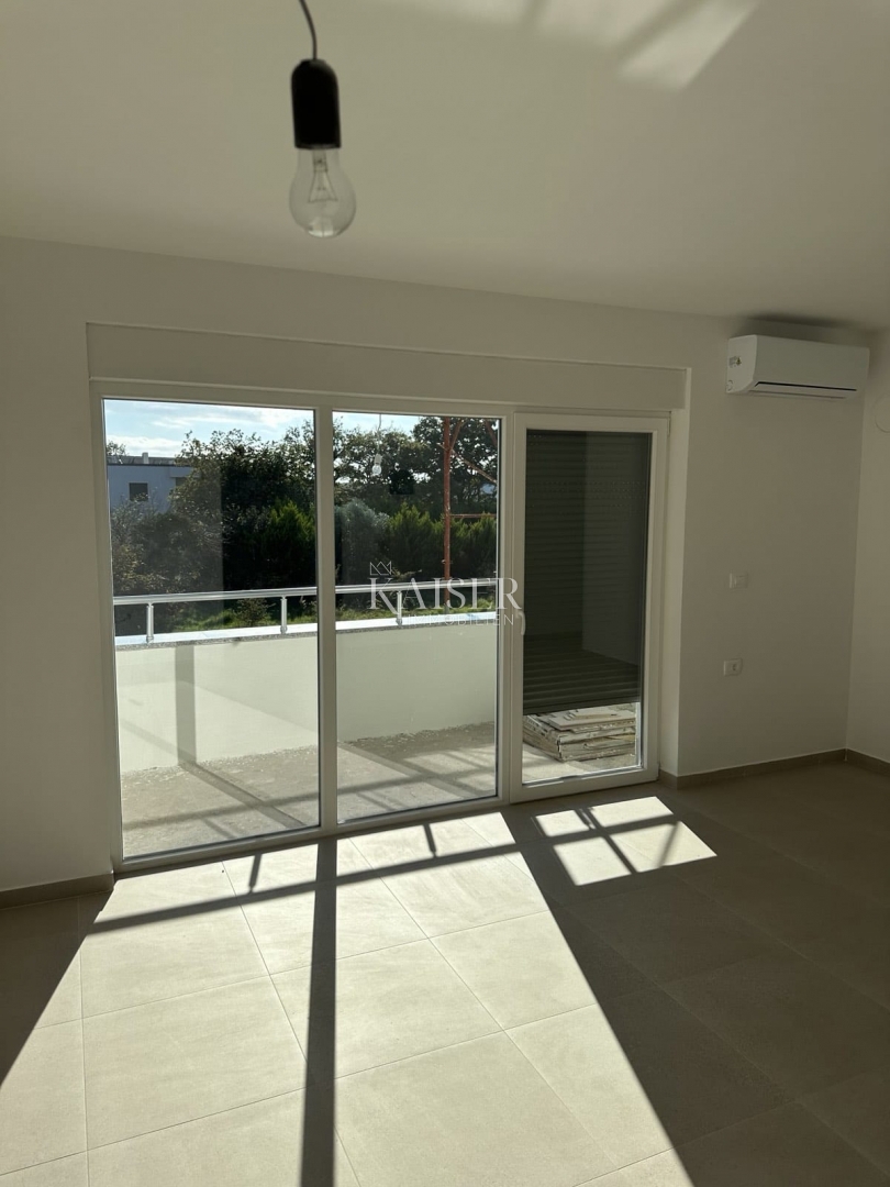Istria, Medolino - appartamento moderno di 58 m2 in una zona tranquilla di Medolino