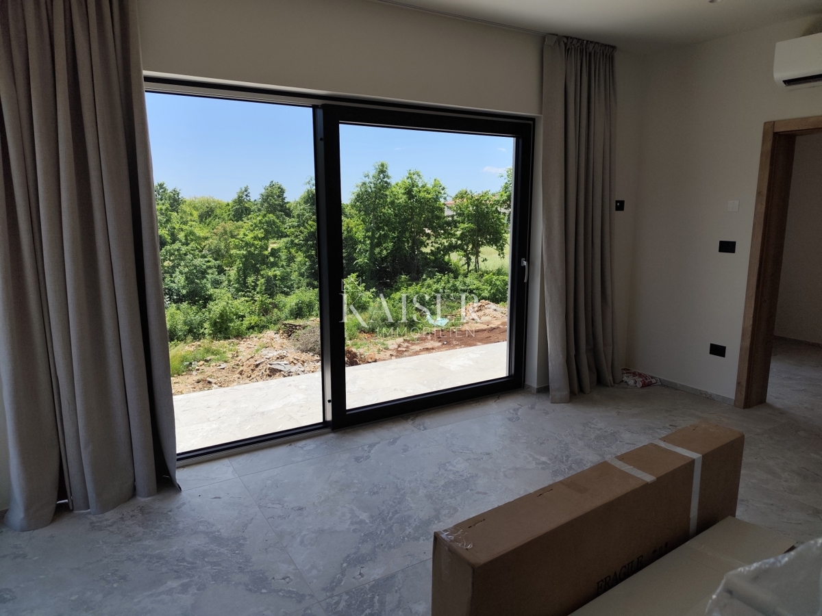 Istria, Žminj - villa moderna con piscina