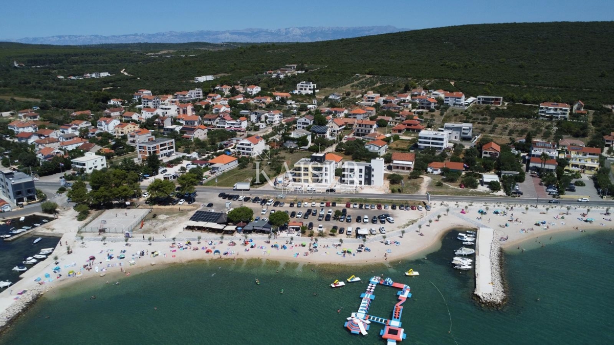 Zadar, Sukošan appartamento con due camere da letto e terrazza sul tetto