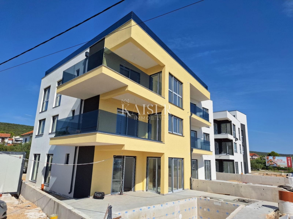 Zadar, Sukošan appartamento con due camere da letto e terrazza sul tetto