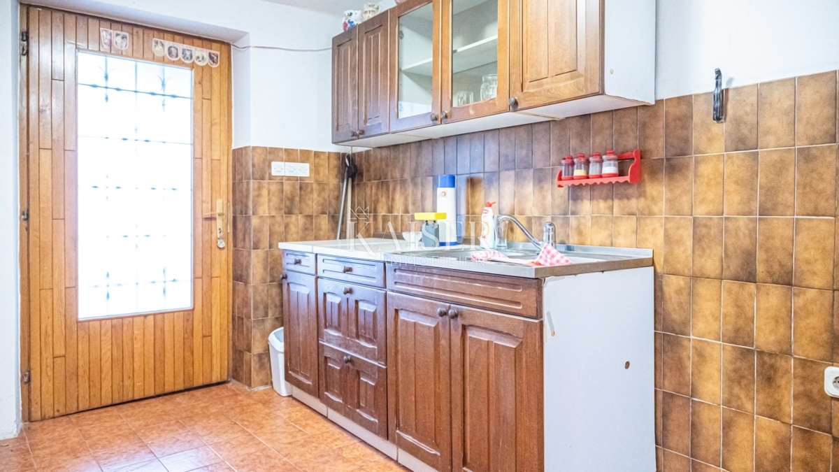 Rijeka, Kostrena - casa con una bella vista e giardino