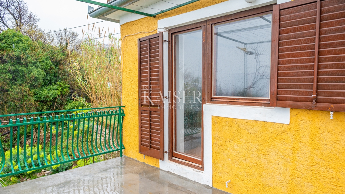 Rijeka, Kostrena - casa con una bella vista e giardino