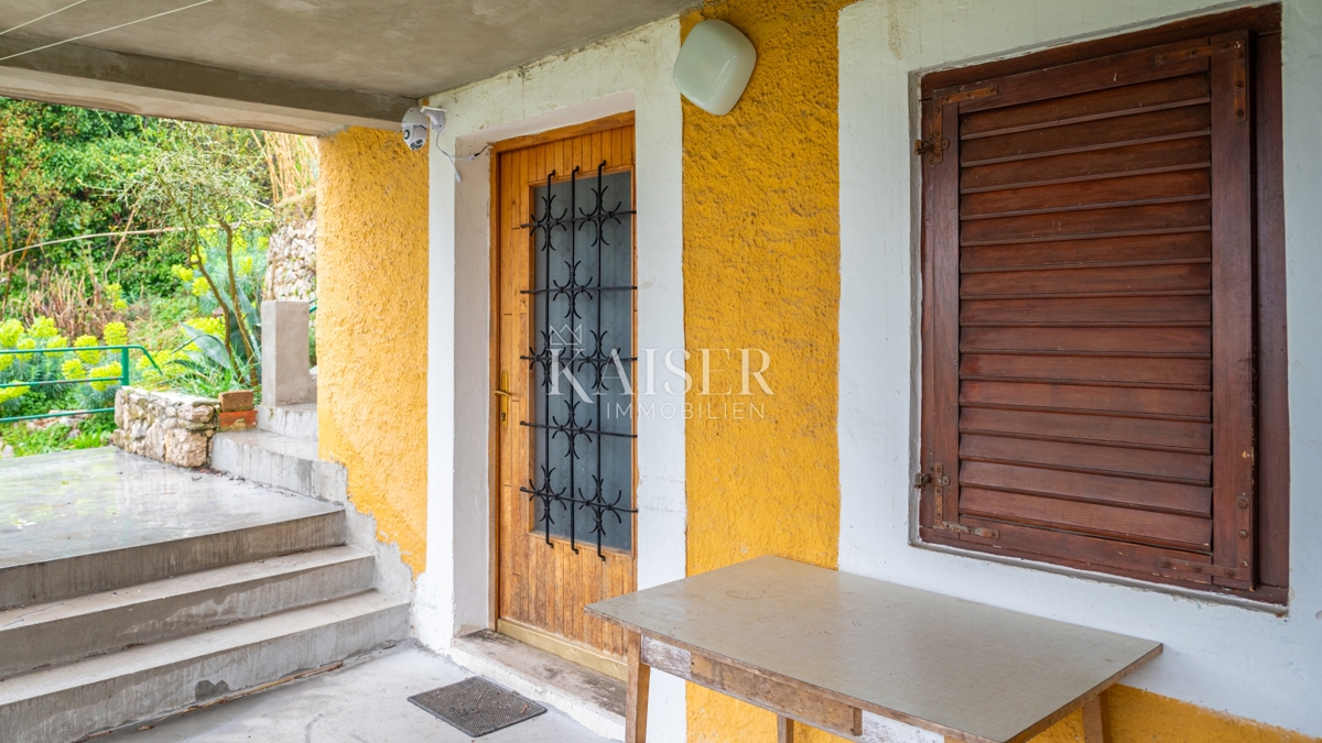 Rijeka, Kostrena - casa con una bella vista e giardino