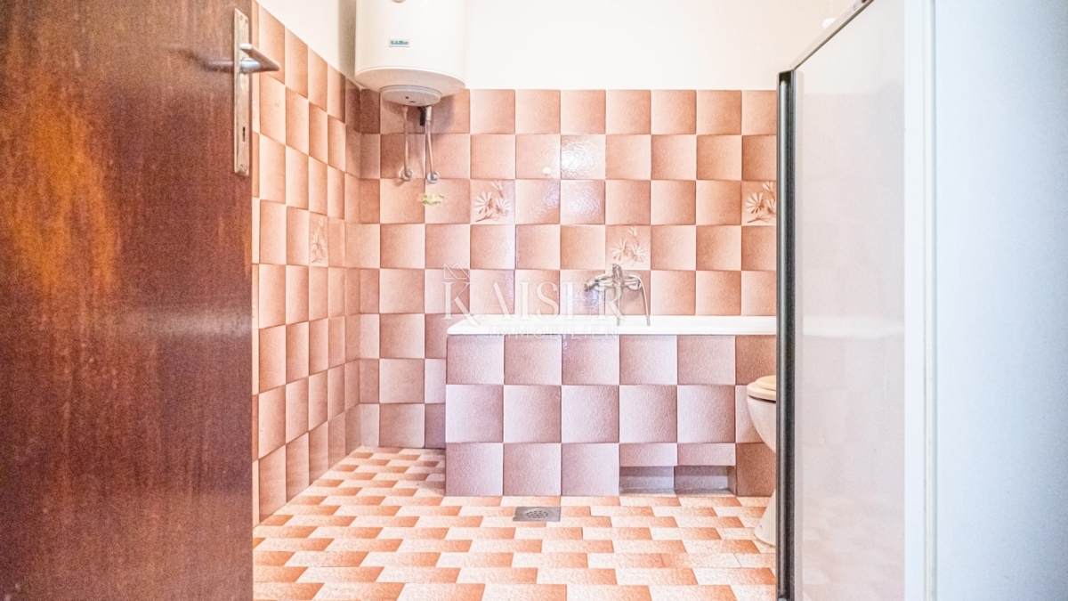 Rijeka, Kostrena - casa con una bella vista e giardino