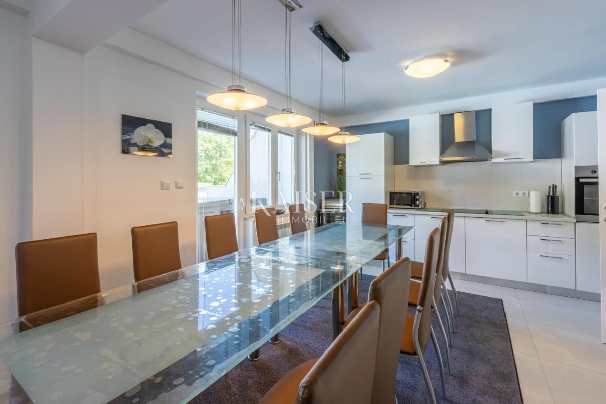 Crikvenica - casa con 12 camere da letto in posizione tranquilla