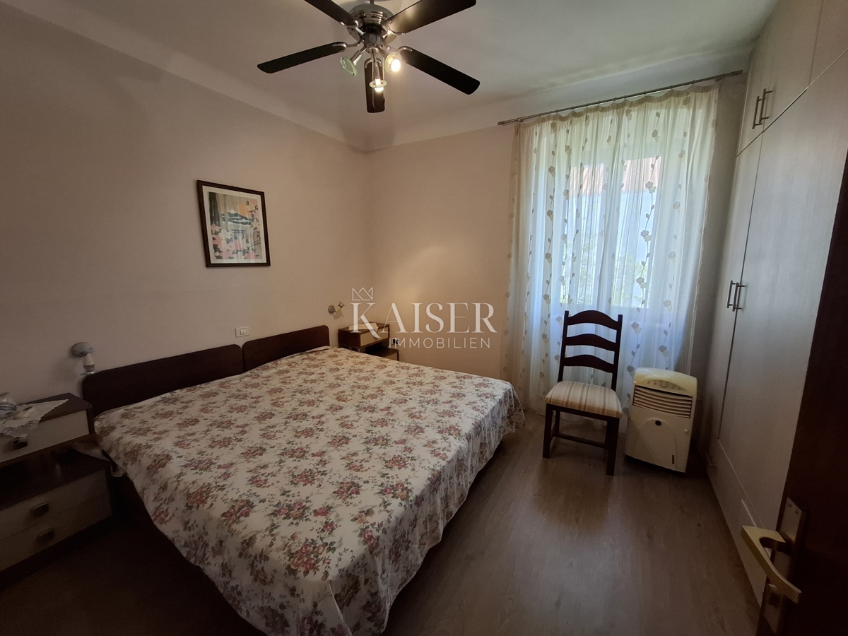 Mali Lošinj, casa 144 m2 con spazio commerciale