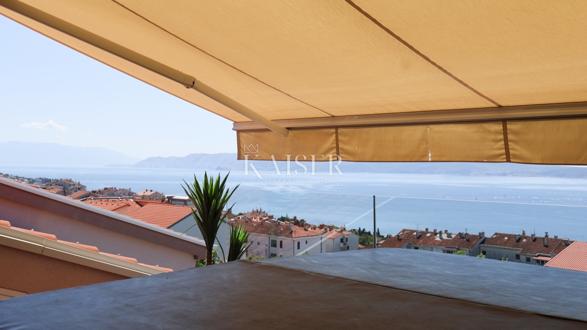 Crikvenica - Lussuoso appartamento duplex con jacuzzi e vista panoramica sul mare