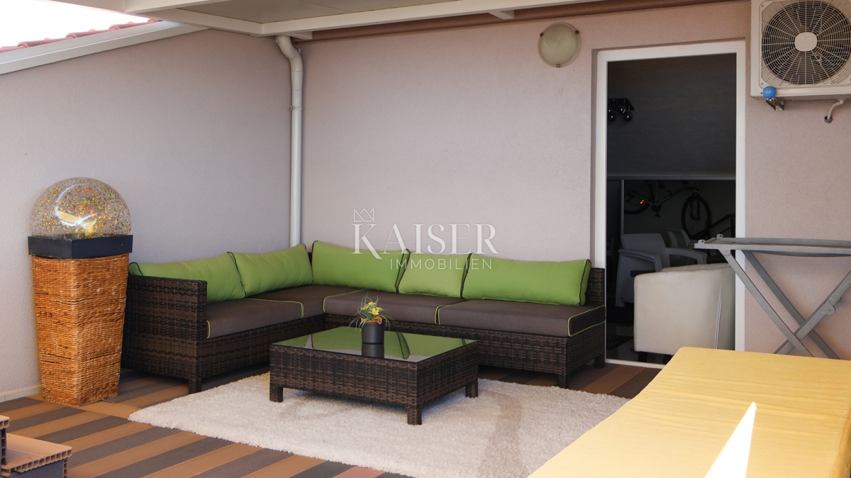 Crikvenica - Lussuoso appartamento duplex con jacuzzi e vista panoramica sul mare