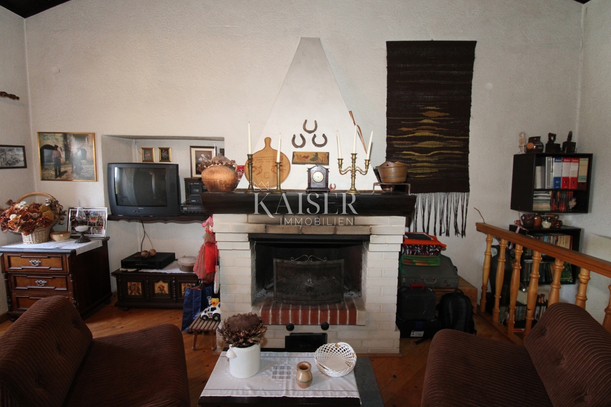 Istria - Buzet, casa con terreno di 20000 m2