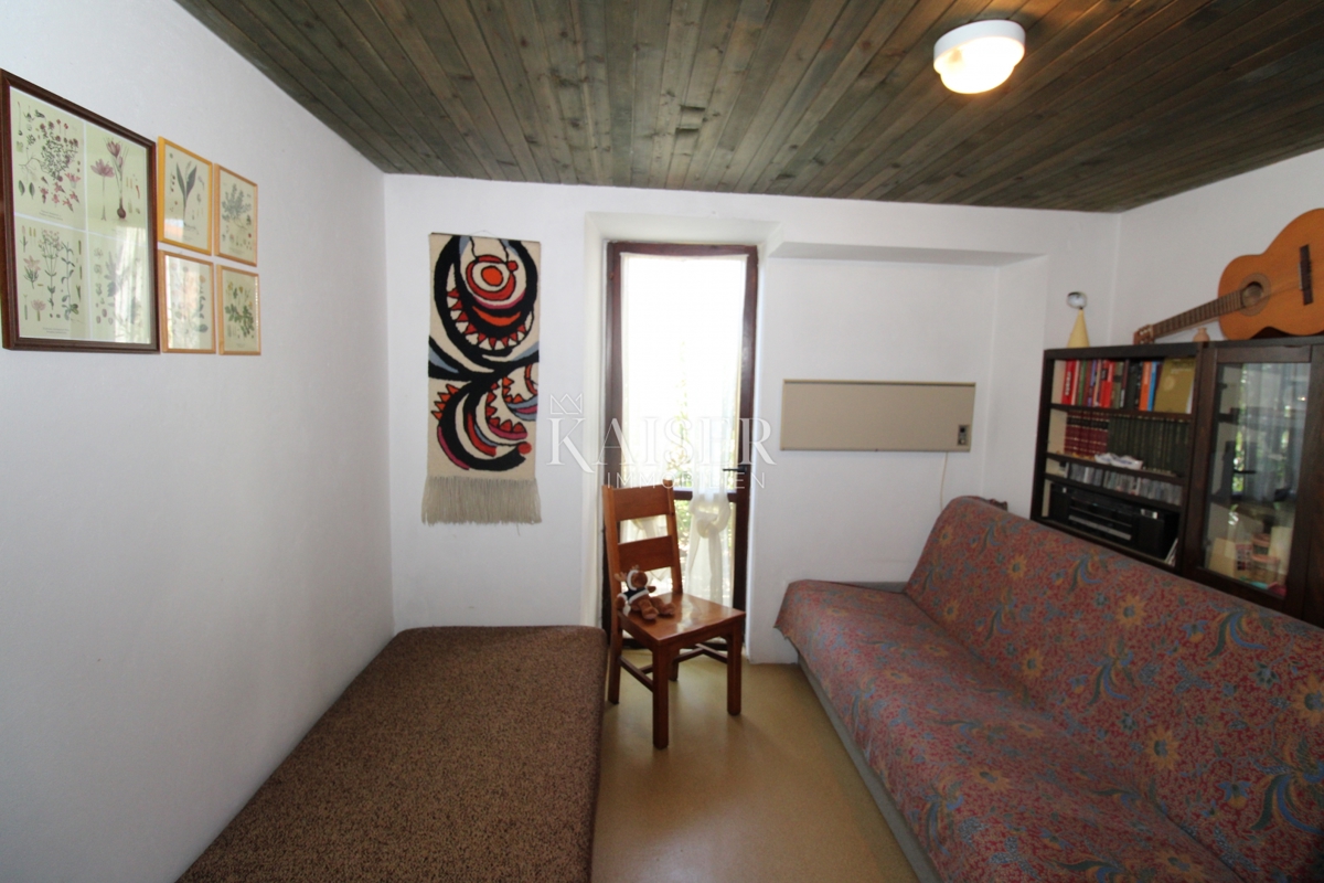 Istria - Buzet, casa con terreno di 20000 m2