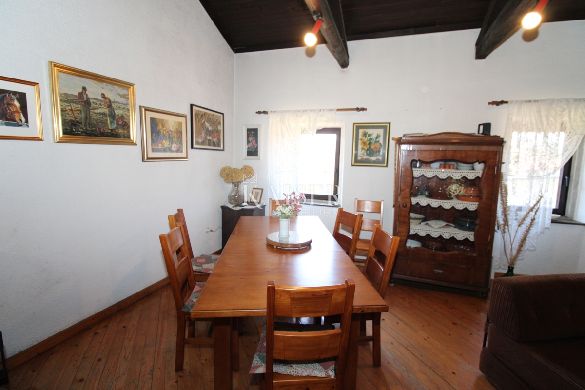 Istria - Buzet, casa con terreno di 20000 m2