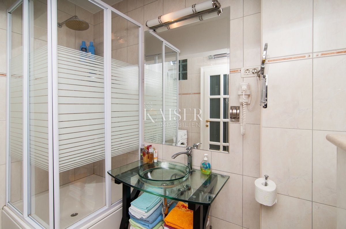 Villa Supetar, 300m2