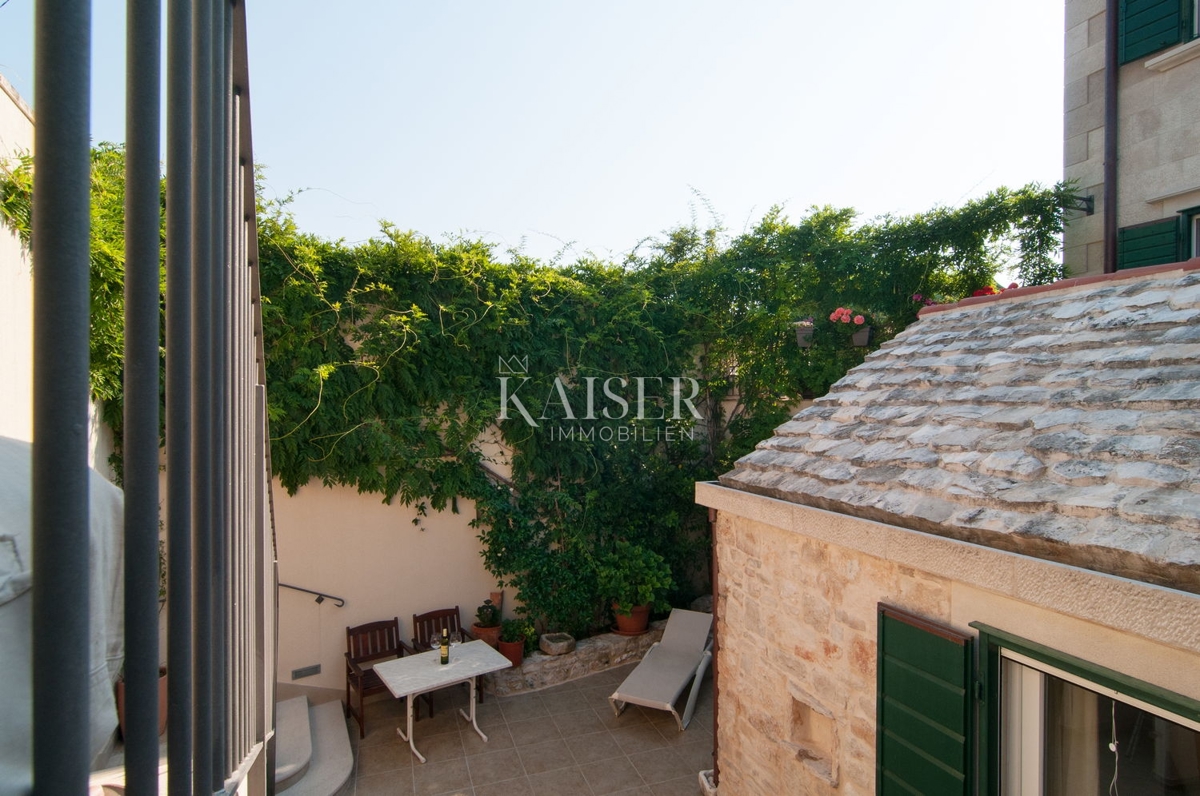 Villa Supetar, 300m2