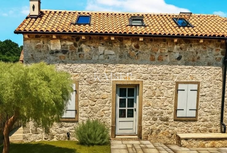 Labin, Skitača, autentica casa in pietra ristrutturata