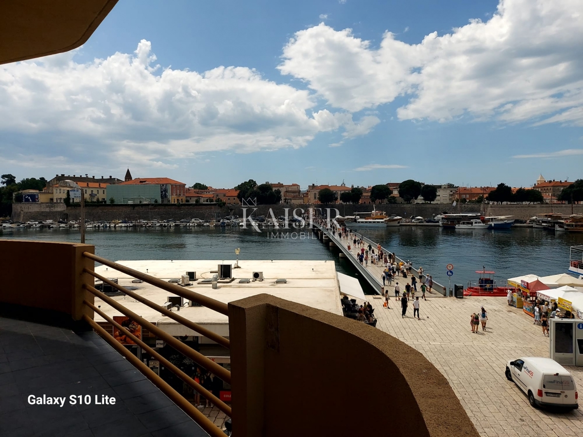 Zara, appartamento, Branimirova obala, posizione unica, prima fila al mare