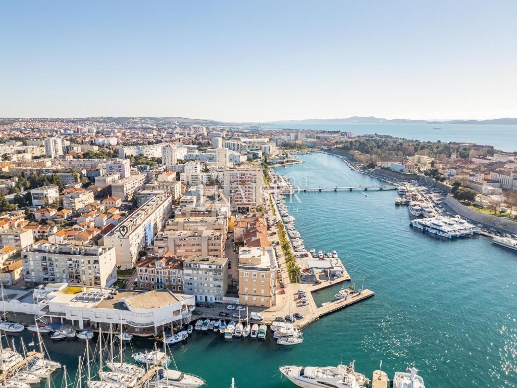 Zara, appartamento, Branimirova obala, posizione unica, prima fila al mare