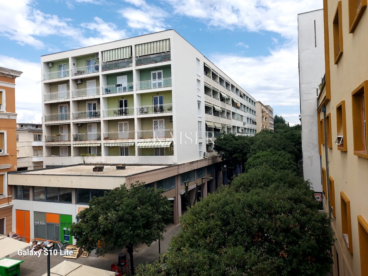 Zara, appartamento, Branimirova obala, posizione unica, prima fila al mare