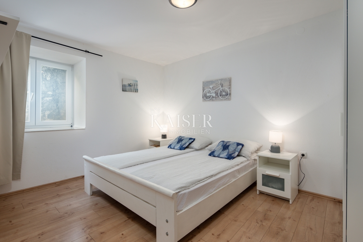 Novi Vinodolski, Bribir - Casa vacanze con giardino e piscina