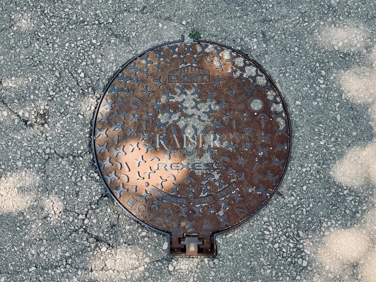 Abbazia, Poljane – Terreno edificabile con vista mare (1.109 m2)