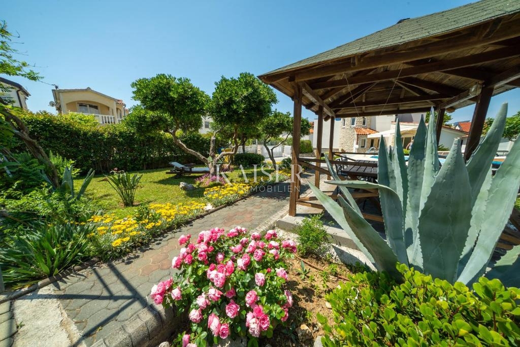 Zara, Vir - Bella casa spaziosa a 50 m dalla spiaggia