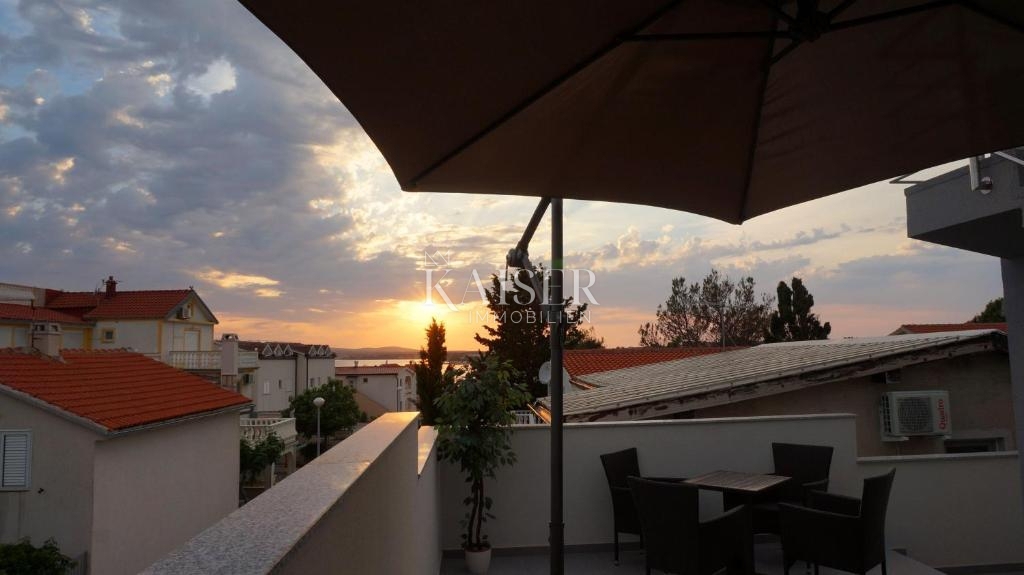 Zara, Vir - Bella casa spaziosa a 50 m dalla spiaggia