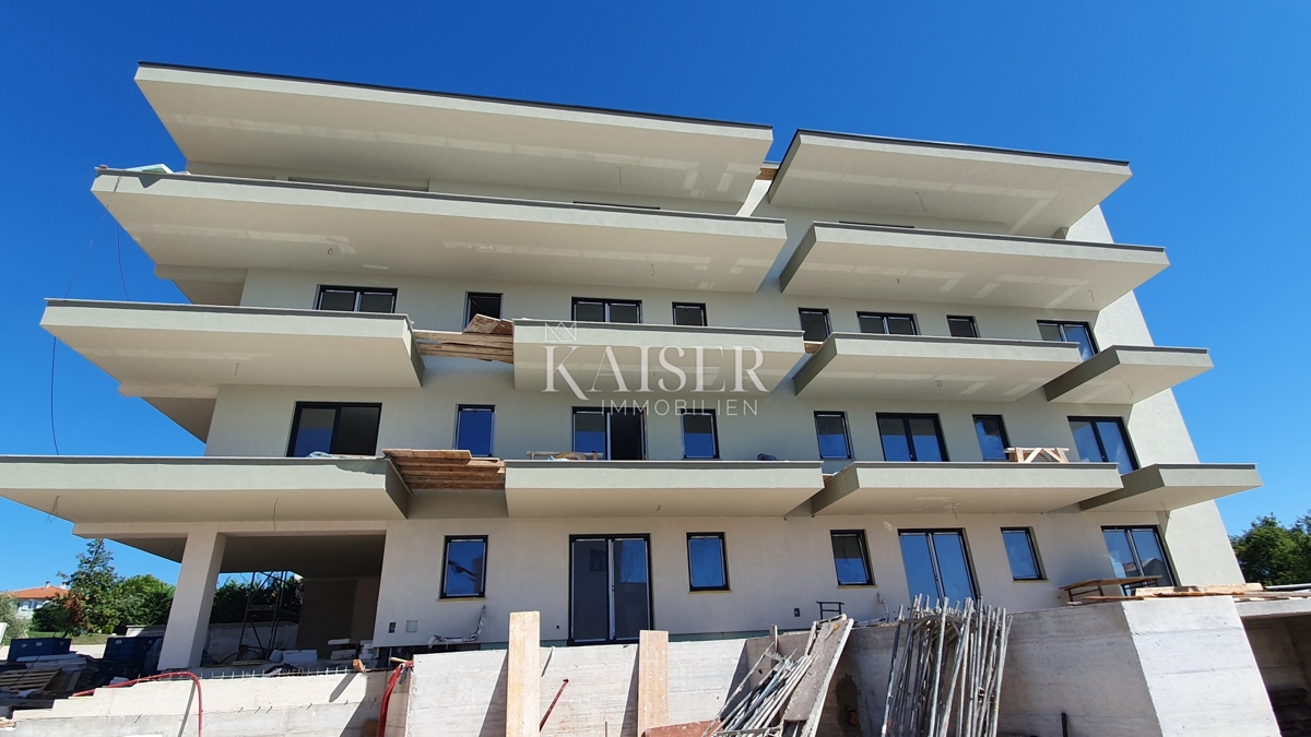 Istria - Parenzo, appartamenti vicino al mare a partire da 180.000,00 euro. 