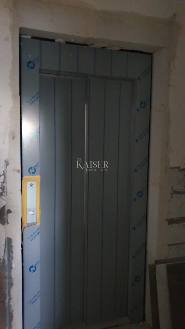 Istria - Parenzo, appartamenti vicino al mare a partire da 180.000,00 euro. 