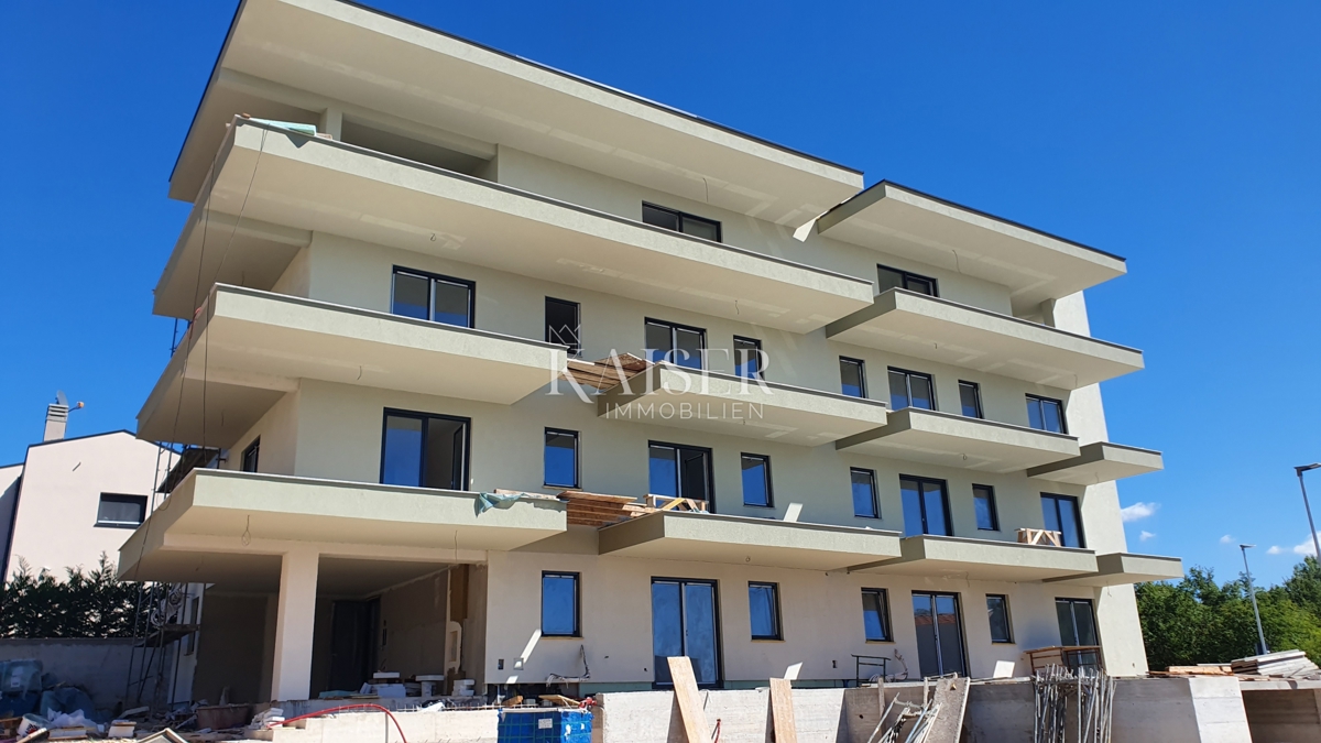 Istria - Parenzo, appartamenti vicino al mare a partire da 180.000,00 euro. 