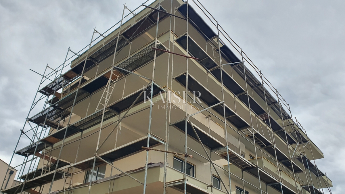 Istria - Parenzo, appartamenti vicino al mare a partire da 180.000,00 euro. 