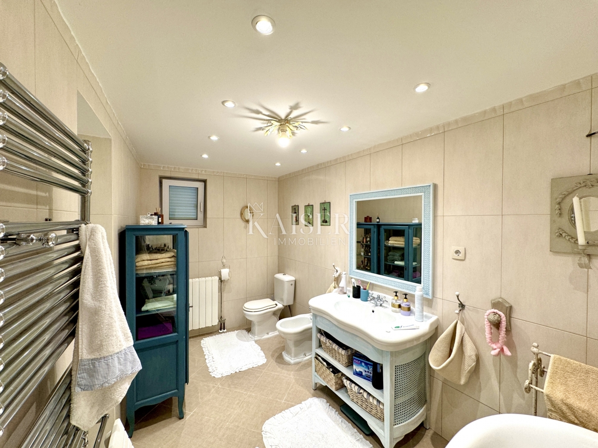 Opatija, Ičići - Bellissima villa familiare con piscina a 200 m dal mare