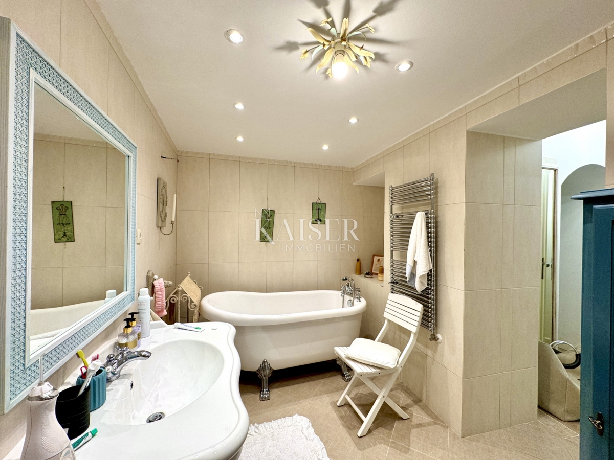 Opatija, Ičići - Bellissima villa familiare con piscina a 200 m dal mare