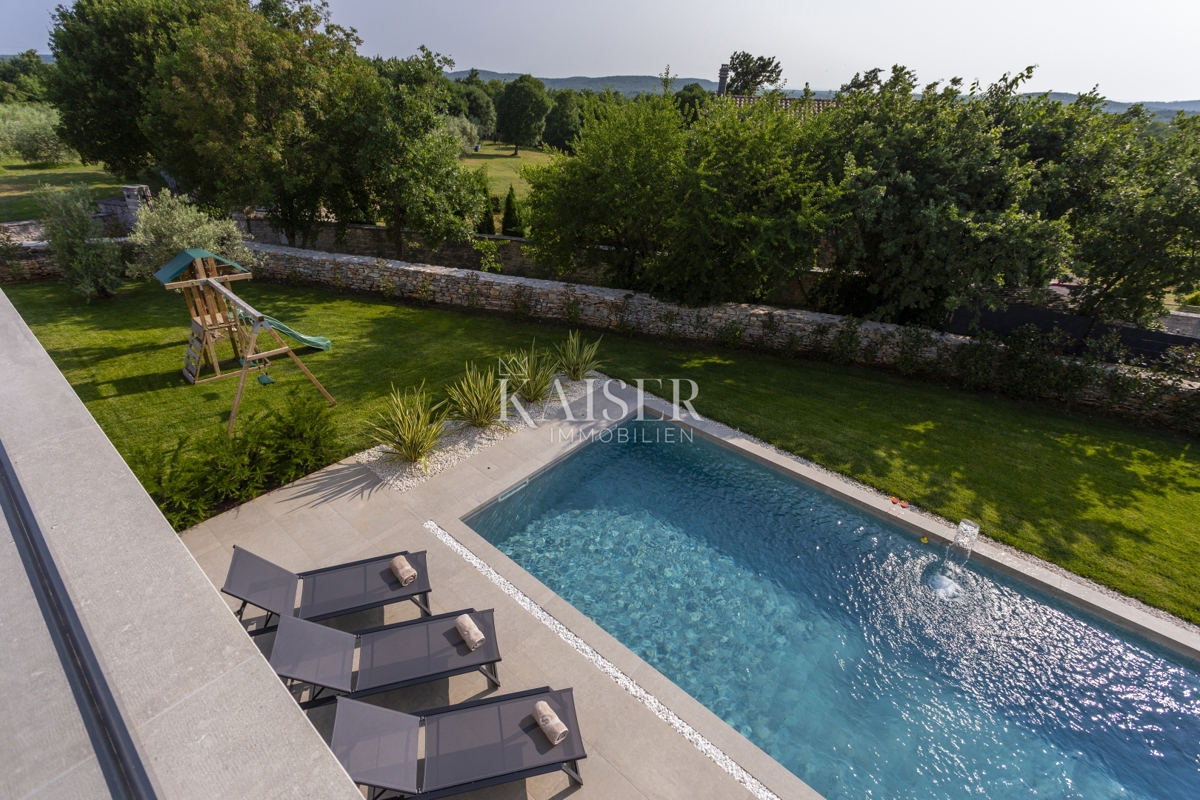 Istria, Svetvincenat - bellissima villa moderna con piscina
