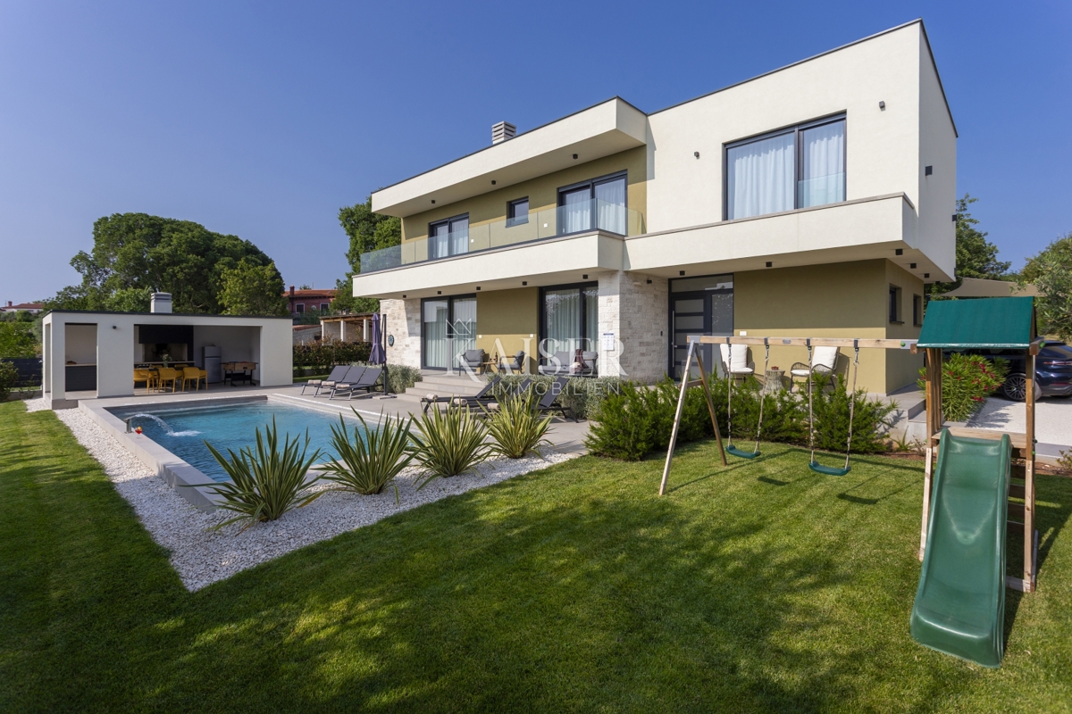 Istria, Svetvincenat - bellissima villa moderna con piscina
