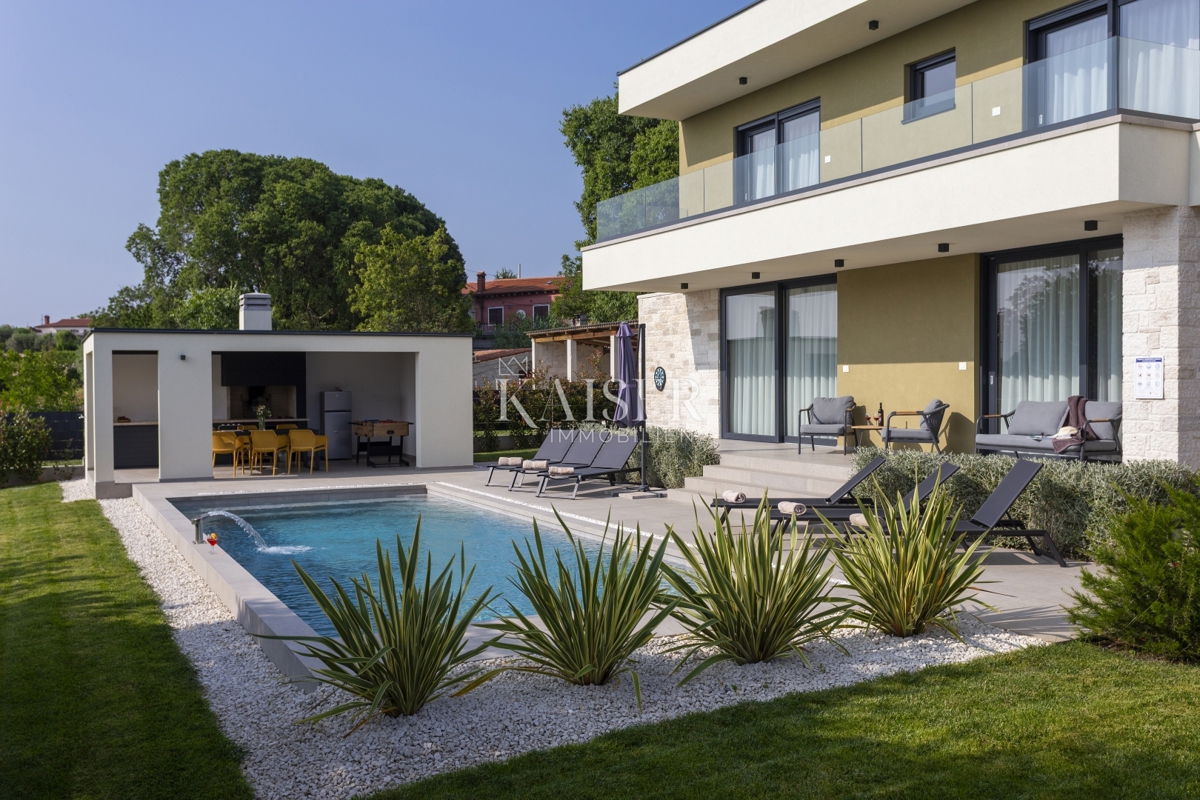 Istria, Svetvincenat - bellissima villa moderna con piscina