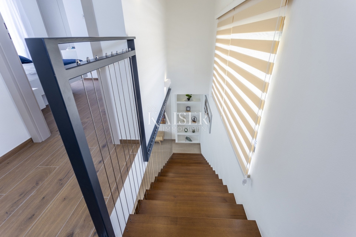 Istria, Svetvincenat - bellissima villa moderna con piscina