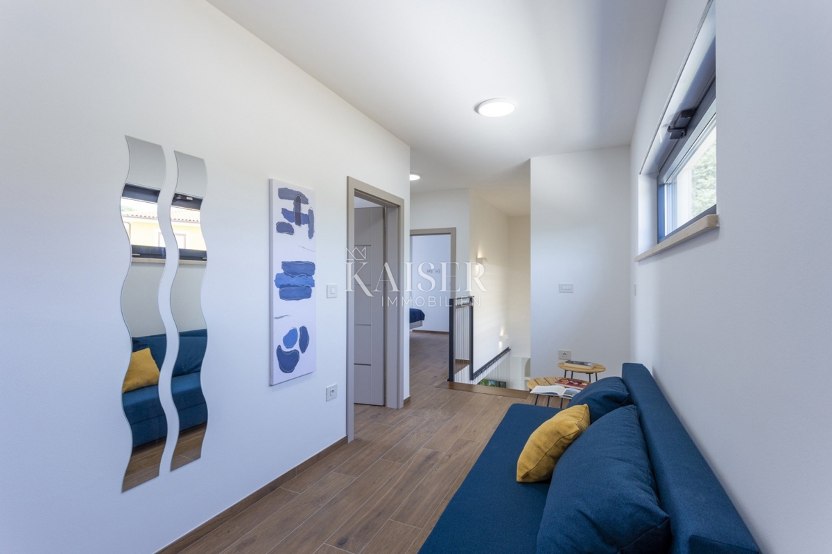 Istria, Svetvincenat - bellissima villa moderna con piscina