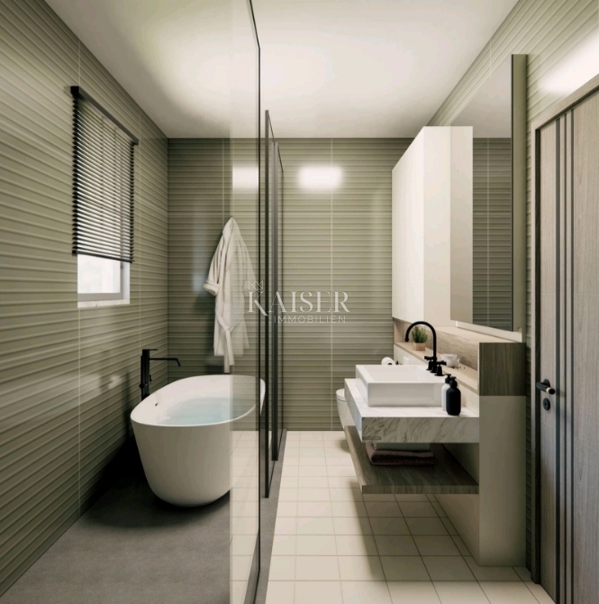 Istria, Parenzo - attico di lusso a 800 metri dal mare