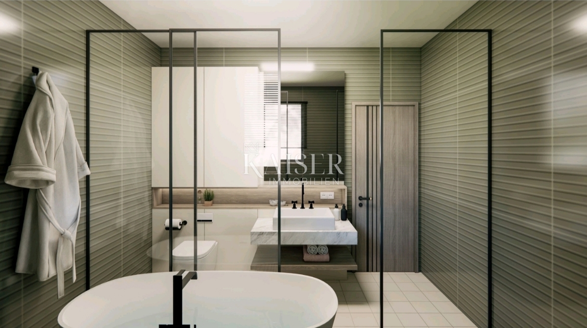 Istria, Parenzo - attico di lusso a 800 metri dal mare